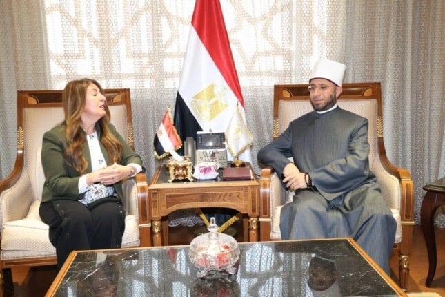 السفيرة الأمريكية تؤكد: مصر