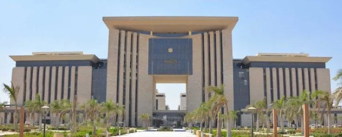 «العدل» تعزز الجهود الوطنية لبناء مجتمع واعٍ وخالٍ من الإدمان