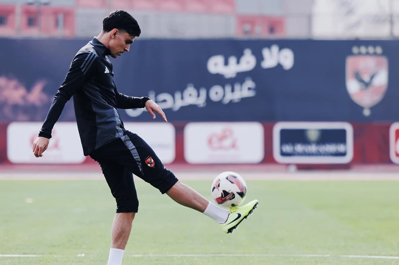 النحاس: بنشرقي لم يظهر