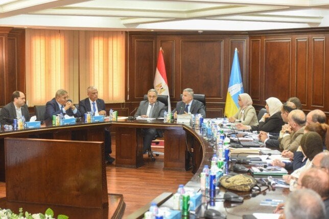 برلماني يدعو لتوسيع تجربة
