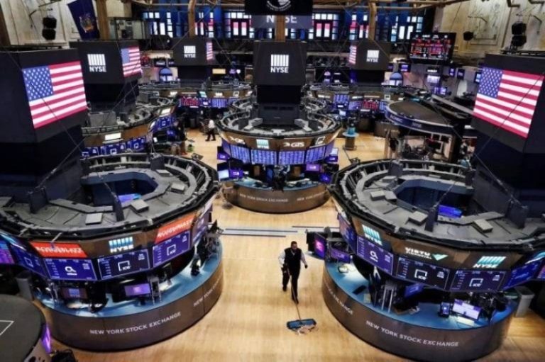 تباين في إغلاق مؤشرات الأسهم الأمريكية