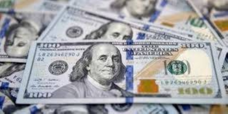 تراجع ملحوظ للدولار مقابل