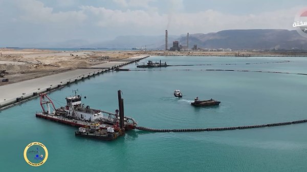 تطوير ميناء السخنة يعزز