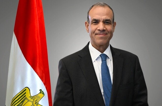 تعزيز التعاون الثنائي بين