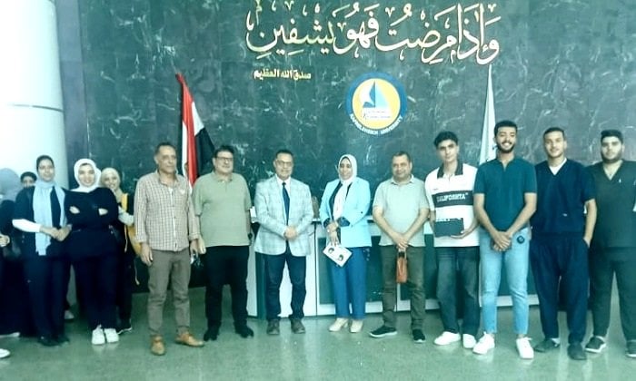 تفقد عميد طب كفر