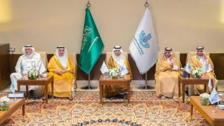 تفقد مشاريع استثمارية نوعية بالشرقية الحقيل يلتقي مستثمرين محليين ودوليين