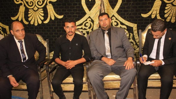 تقديم واجب العزاء.. مديرية
