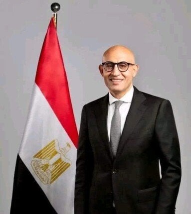تهنئة وزير التعليم للرئيس