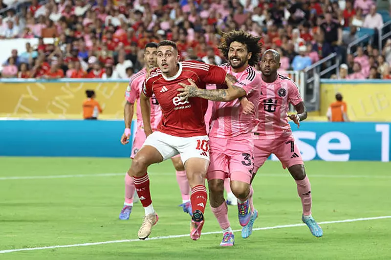 جراديشار: فخور بفرصة اللعب