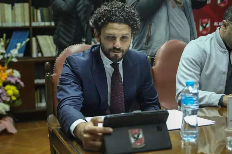 حسام غالي على رأس