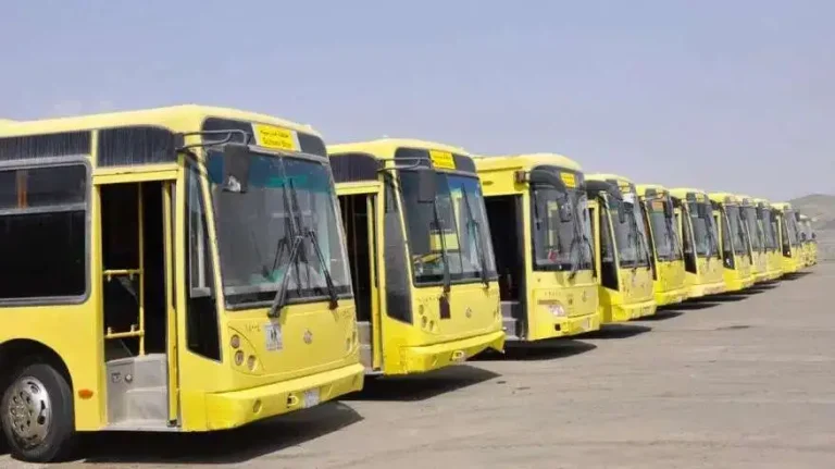 خطوات التسجيل في خدمة النقل المدرسي 1447 وشروط التقديم من خلال نظام نور وقيمة رسوم الخدمة