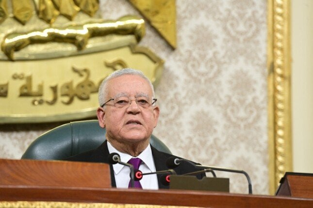 رئيس البرلمان يرفع خمس