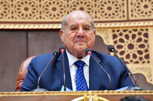رئيس مجلس الشيوخ يبرز