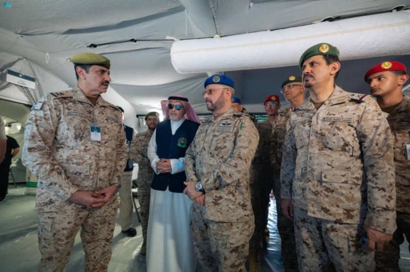 رئيس هيئة الأركان يتفقد