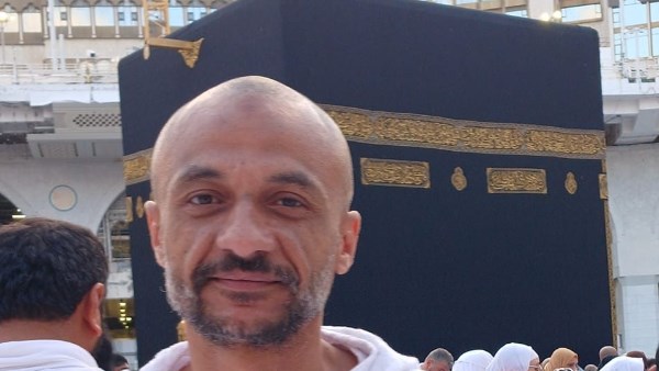 رحيل الكاتب الصحفي معتز