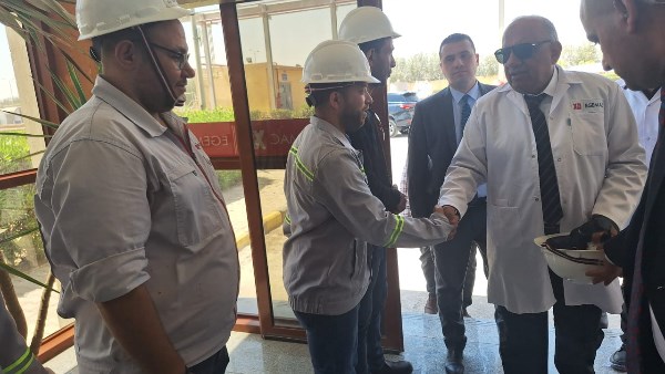 زيارة ميدانية لوزير الكهرباء