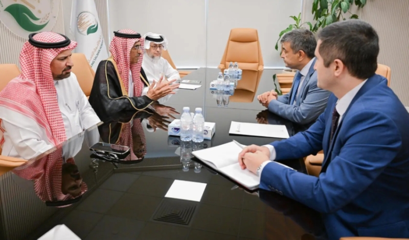 سفير أوزبكستان يتواصل مع