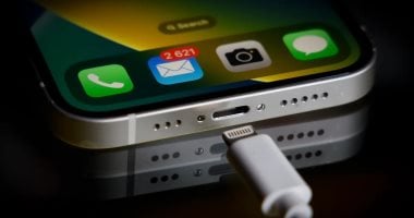 شحن iPhone 17 يأتى