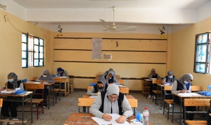 قبول اعتذارات المعلمين عن