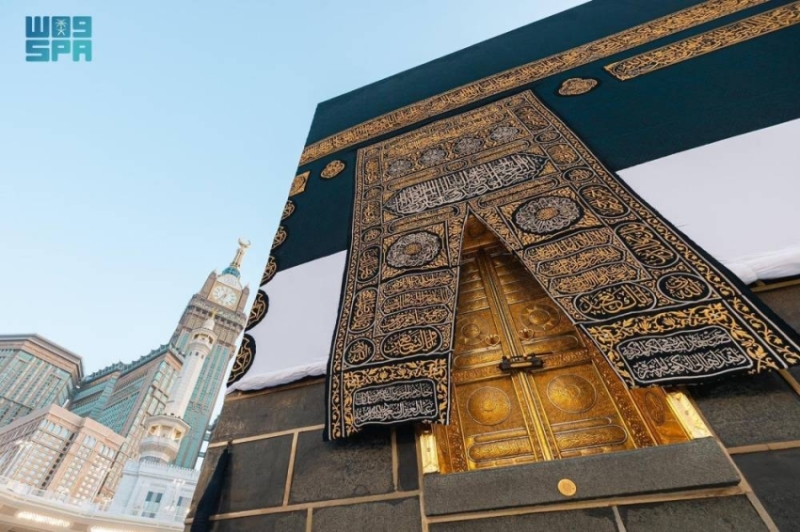 كسوة الكعبة تُرفع استعدادًا