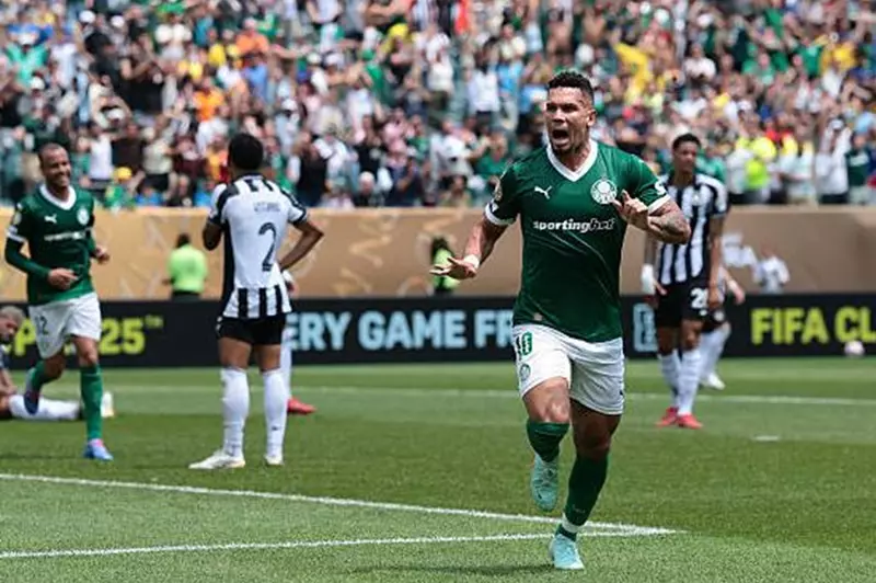 لاعب بالميراس: هذا ما