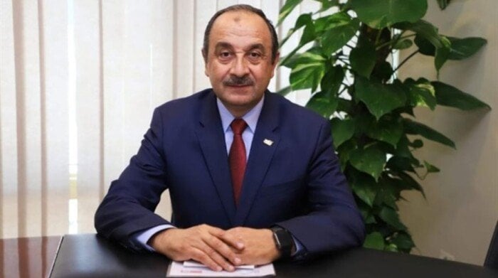 مباحثات وزير قطاع الأعمال