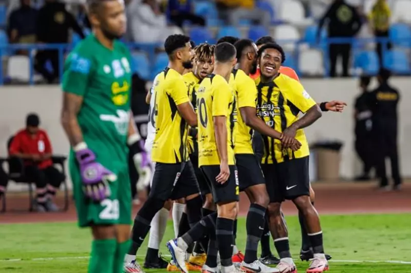 مدافع اتحاد جدة يبدأ