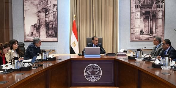 «مدبولي» يراقب تنفيذ مشروع