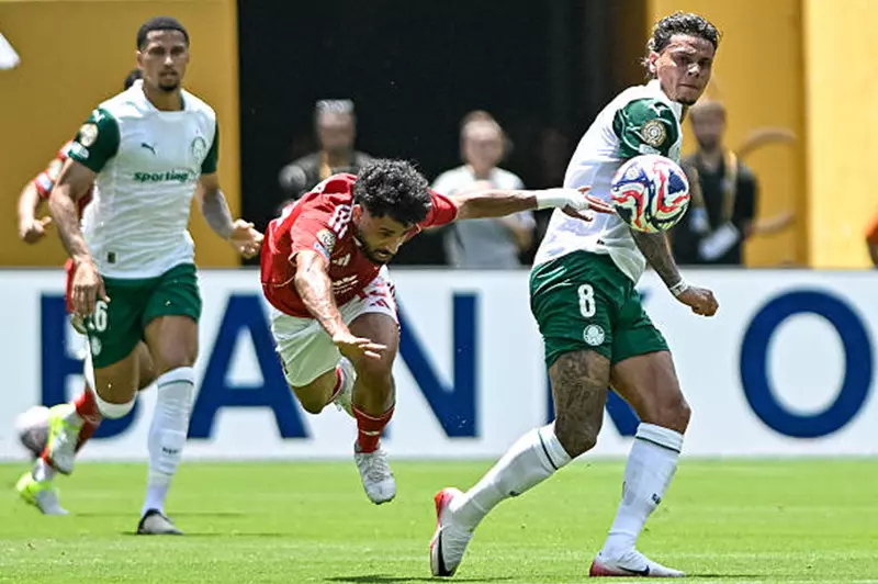 مروان عطية يغيب عن