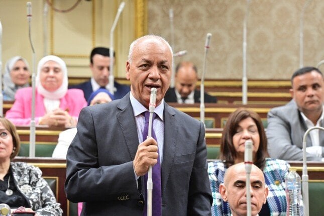 مصطفى بكري يعلق على