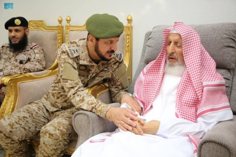 مفتي المملكة يحتفي بالمهنئين