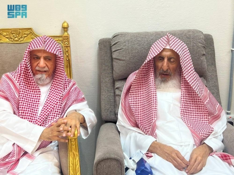 مفتي المملكة يستقبل الشيخ