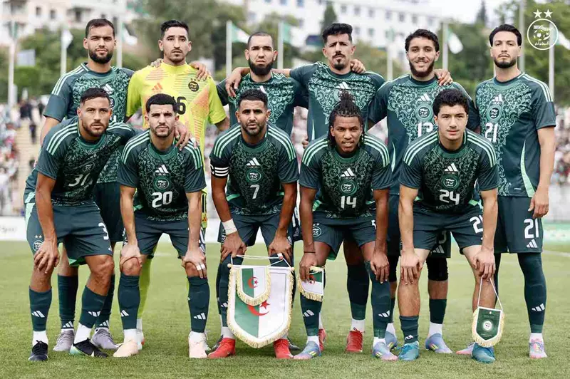 منتخب الجزائر يبدأ