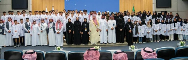 موهوبون 90 في «كاكست» يبدعون في الابتكار