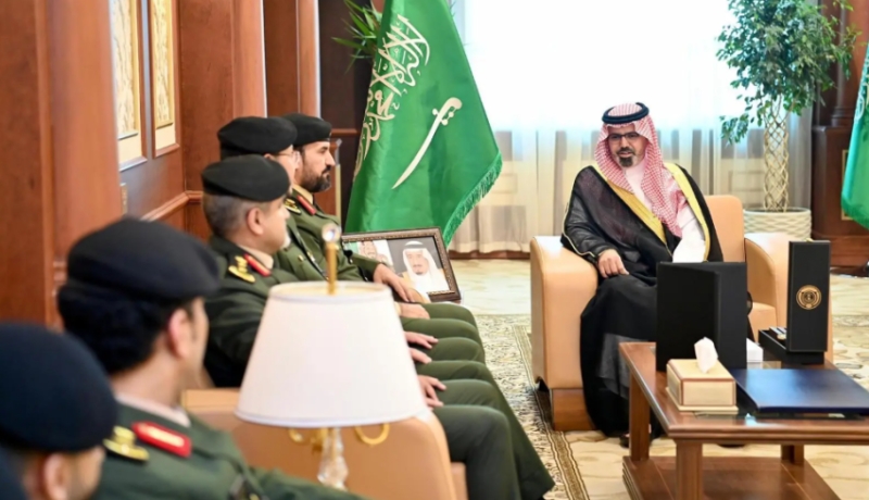 نائب أمير جازان يستلم