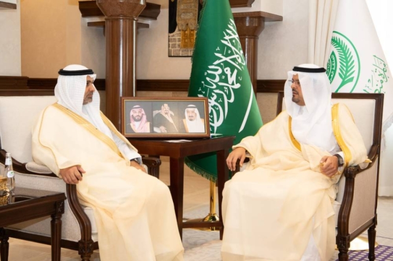 نائب أمير مكة يتفقد