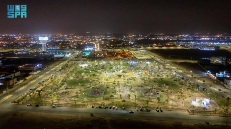 أجواء الجوف المسائية تسحر الشباب في الحدائق والمتنزهات