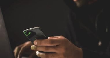 خطوات أساسية لحماية بياناتك قبل إصلاح هاتفك