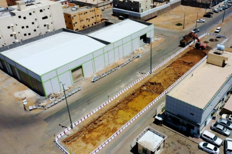 أمانة تبوك تمنح 2600 رخصة حفر في نصف عام