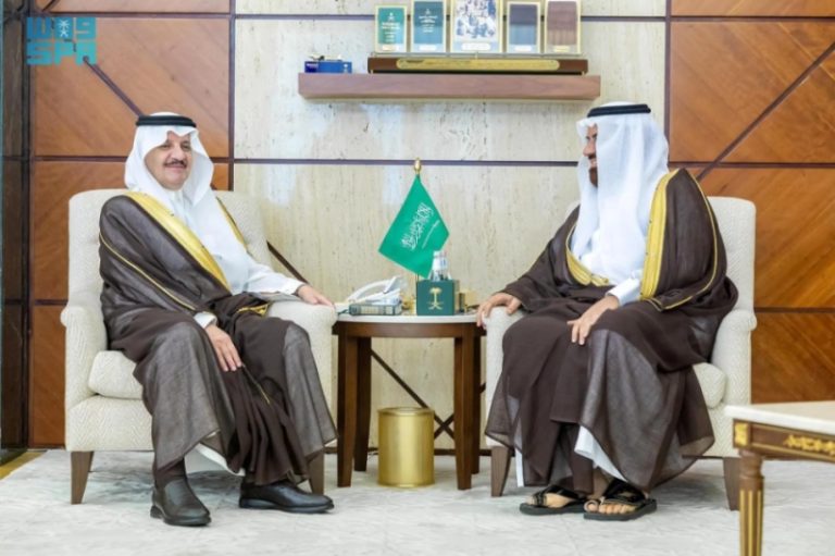 أمير الشرقية يستعرض جهود فرع وزارة الشؤون الإسلامية في موسم حج 1446