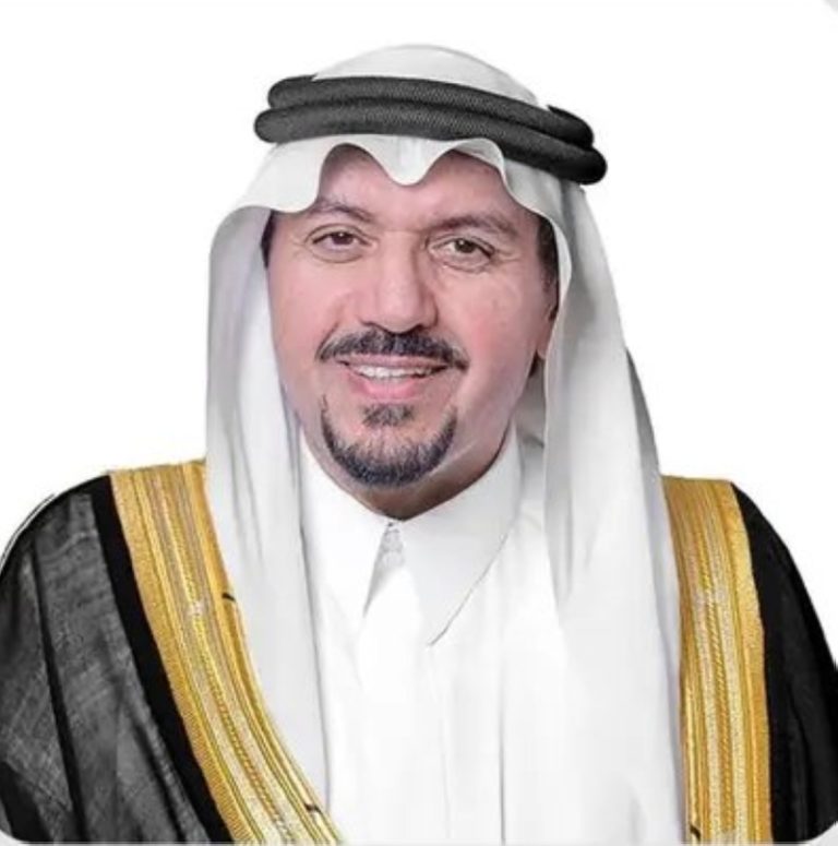 أمير القصيم يدعم روزنامة مزادات الإبل لعام 1447 لتعزيز التراث المحلي