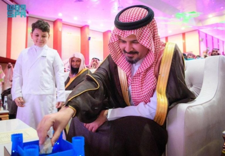 أمير المدينة المنورة يدشن معامل ابتكارات الحرف التقنية
