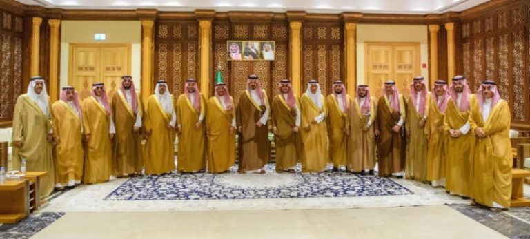 أمير المدينة المنورة يستقبل وكيل الداخلية ووكلاء الإمارات