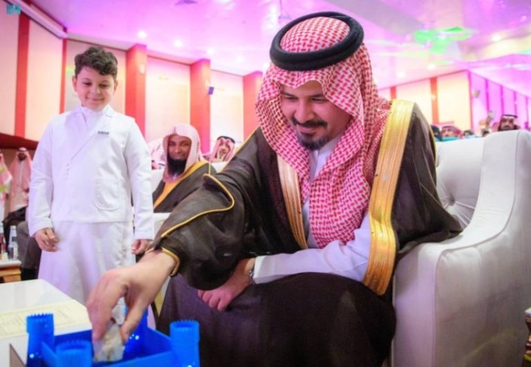 أمير المدينة يؤكد: معامل الحِرف استثمار مهم في المواطن