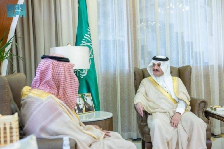 أمير المنطقة الشرقية يستقبل وزير الصناعة في خطوة لتعزيز التعاون التنموي