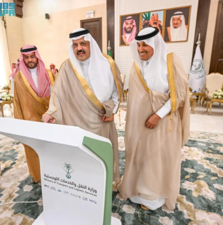 أمير حائل يدشن 13 مشروع طريق جديد لتحسين البنية التحتية بتكلفة 47 مليون ريال