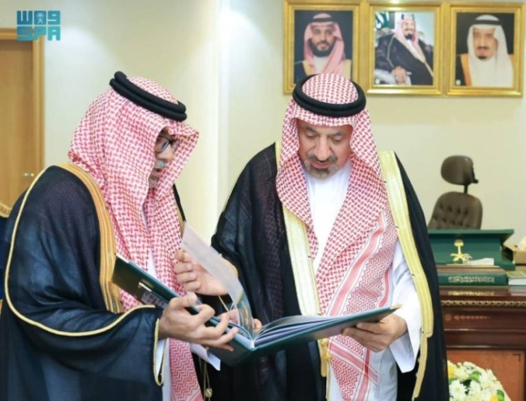 أمير نجران يتفقد خدمات فرع وزارة العدل بالمنطقة