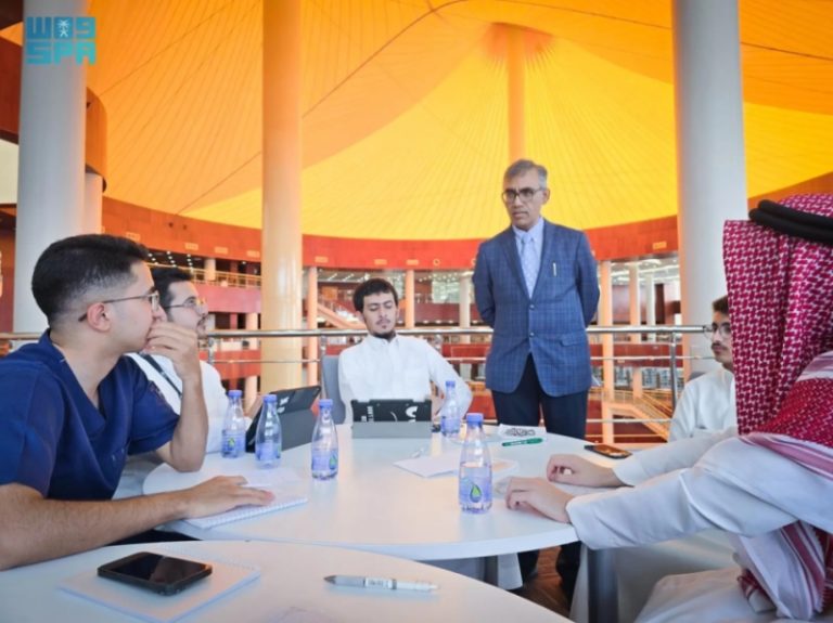 إطلاق برامج تدريبية وعلمية في جامعة الملك خالد لصيف 2025