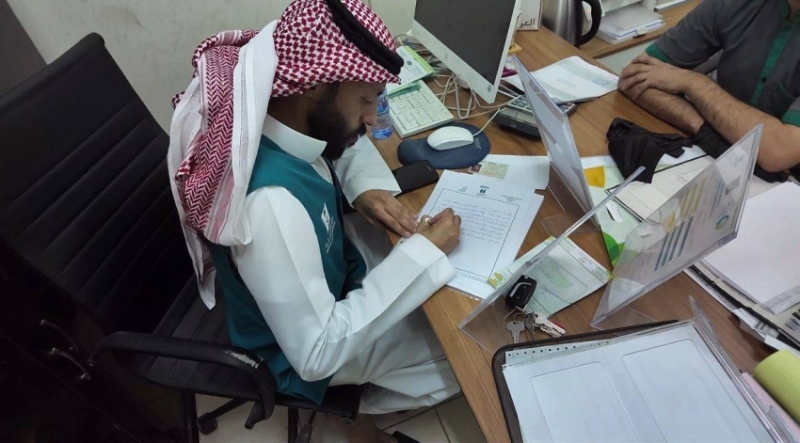 إغلاق مستودعين يغش في الأغذية وحلويات الأطفال لحماية صحة المستهلكين جنوب الرياض