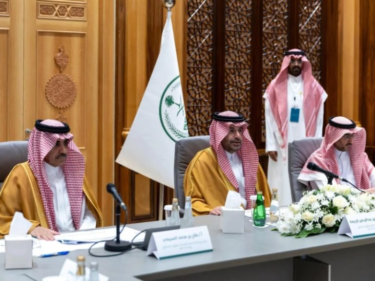 اجتماع هام لوكلاء الإمارات برئاسة المهندس الربيعة